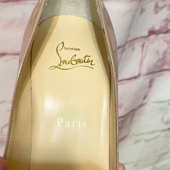 CHRISTIAN LOUBOUTIN So Kate Patent Pointed-Toe Red Sole Pump - Picture 6 of 9